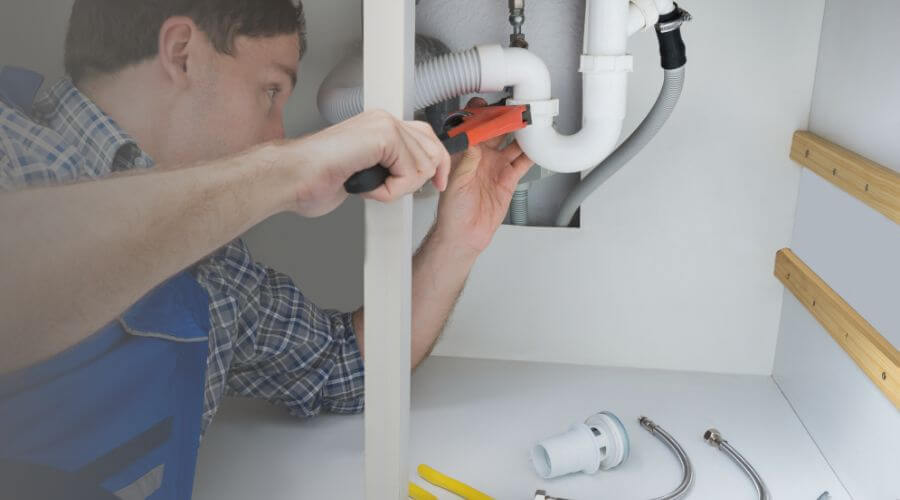 Expert burst pipe repair services in Hanover, IL